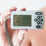 El holter, un dispositivo que ayuda al diagnóstico de afecciones cardíacas